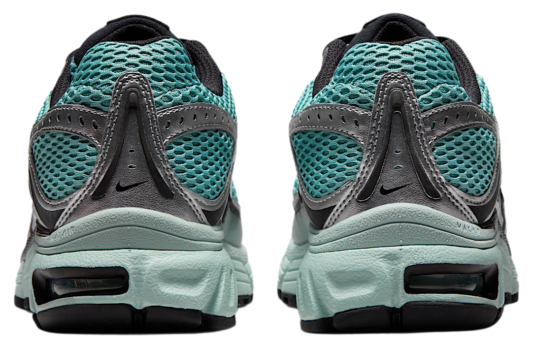 [Nike] W NIKE AIR MAX MOTO 2K ☆送料込☆ Nike Air Max Moto 2K Women's Shoes. Nike.com