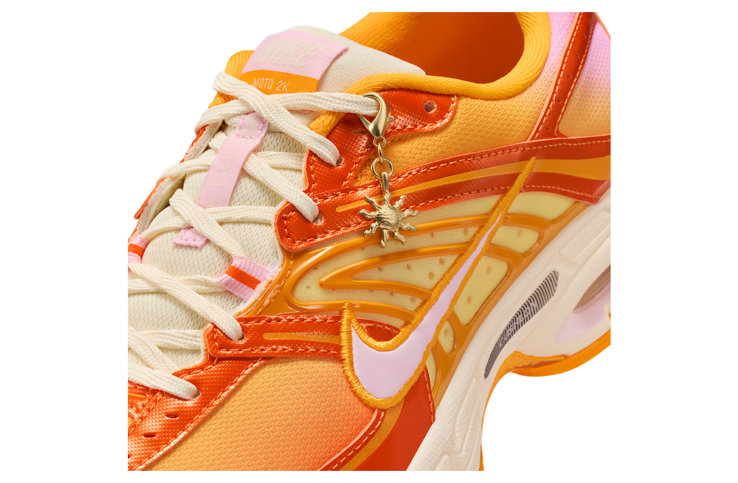Nike Air Max Moto 2K WMNS Orange Horizon / University Gold