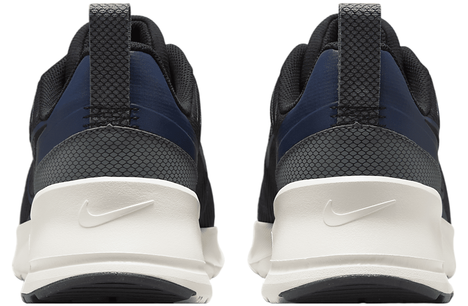 Nike Air Max Nuaxis Black / Midnight Navy