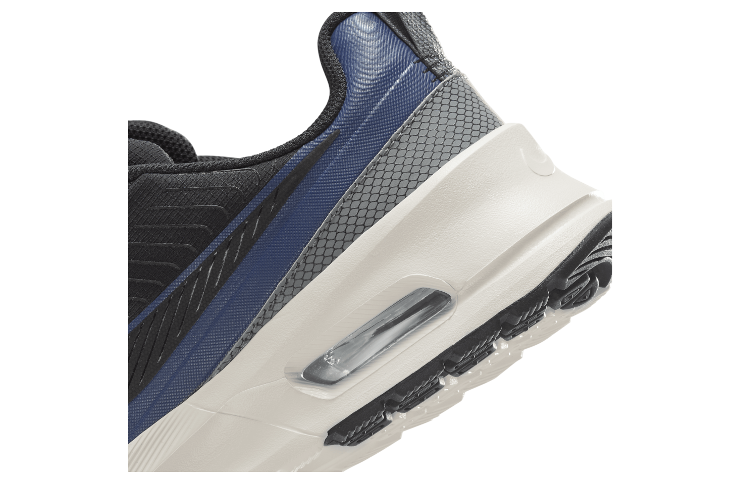 Nike Air Max Nuaxis Black / Midnight Navy