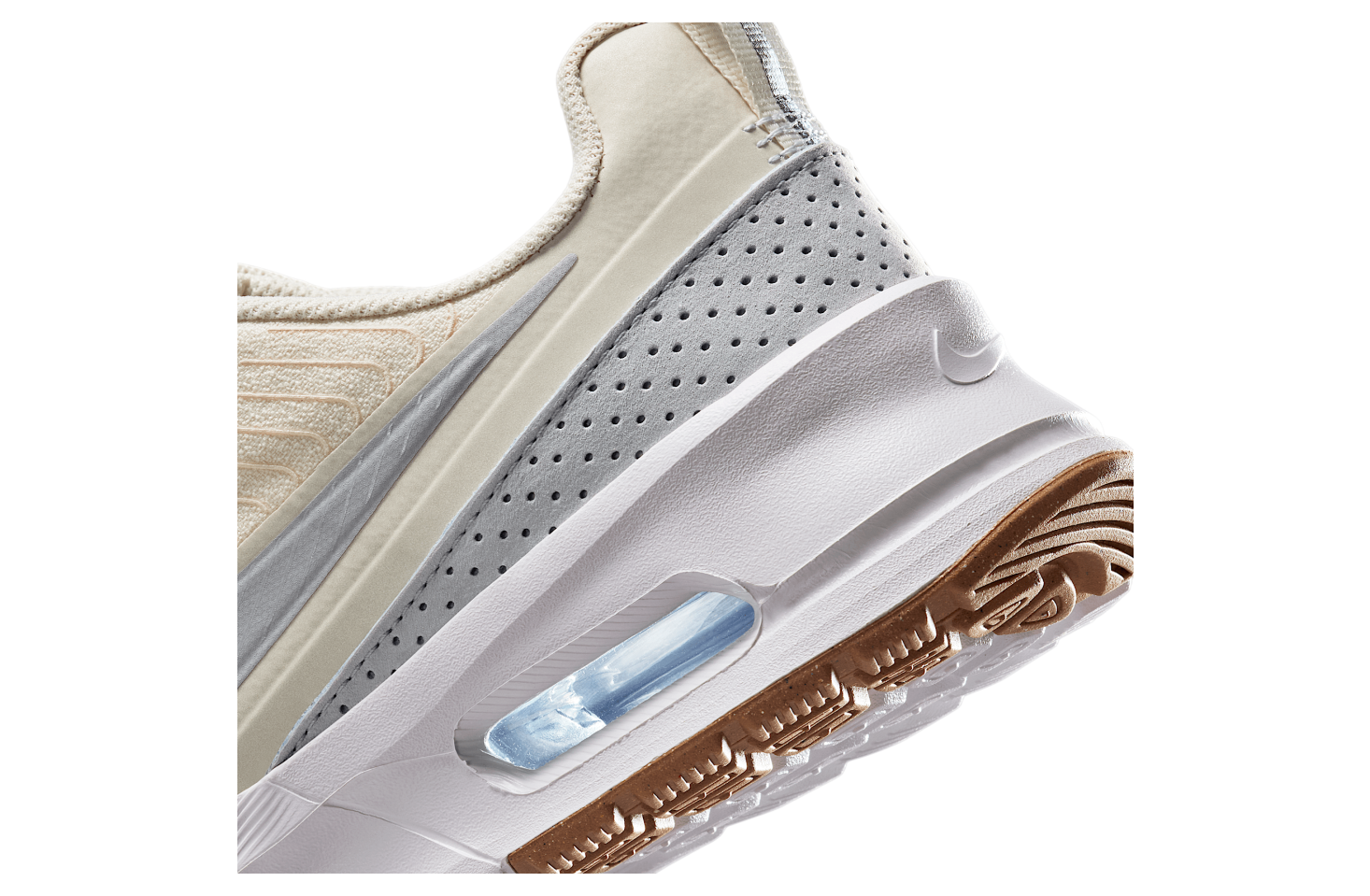 Nike Air Max Nuaxis Premium Soft Pearl / Summit White