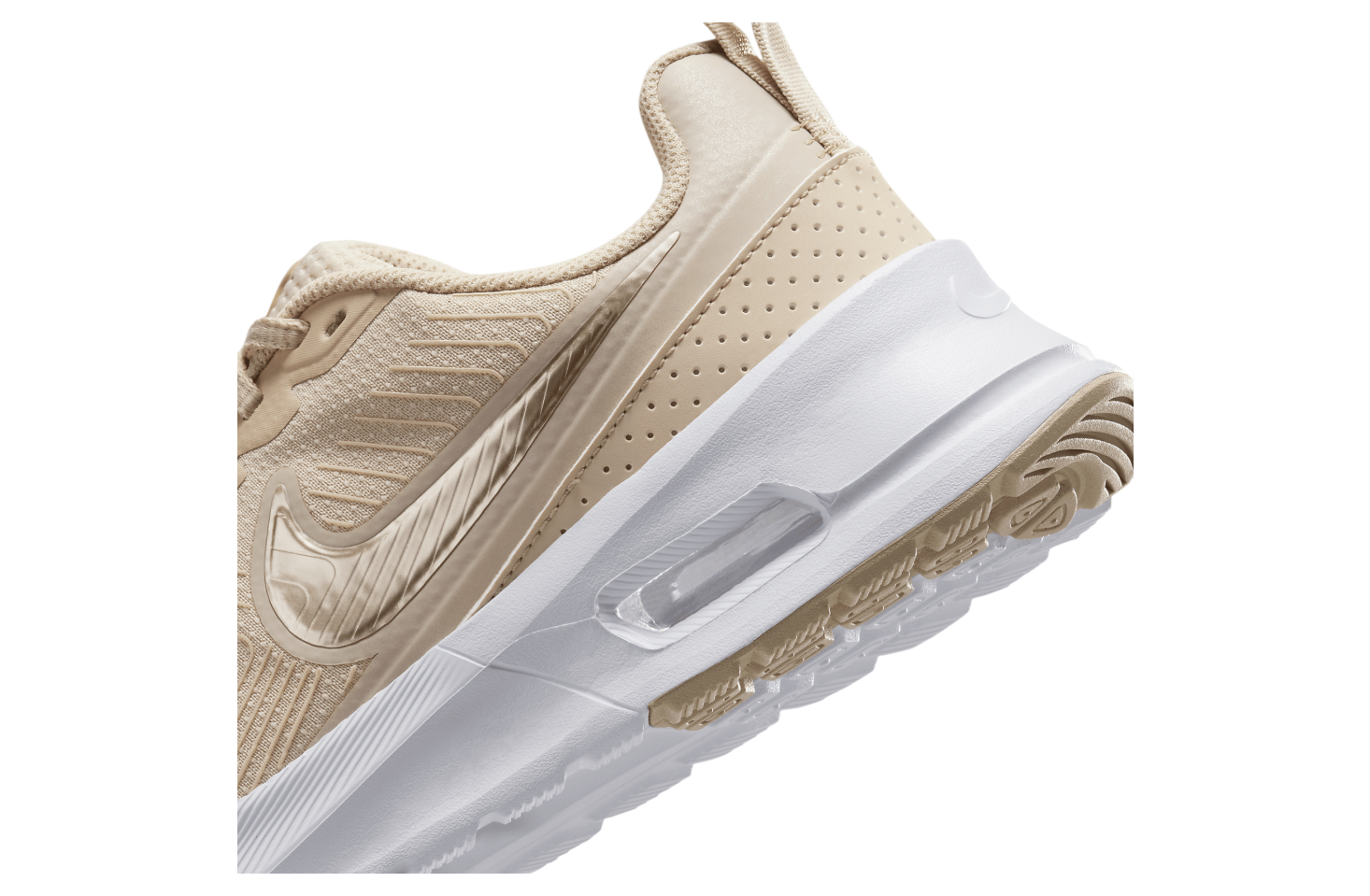 Nike Air Max Nuaxis WMNS Sanddrift / White