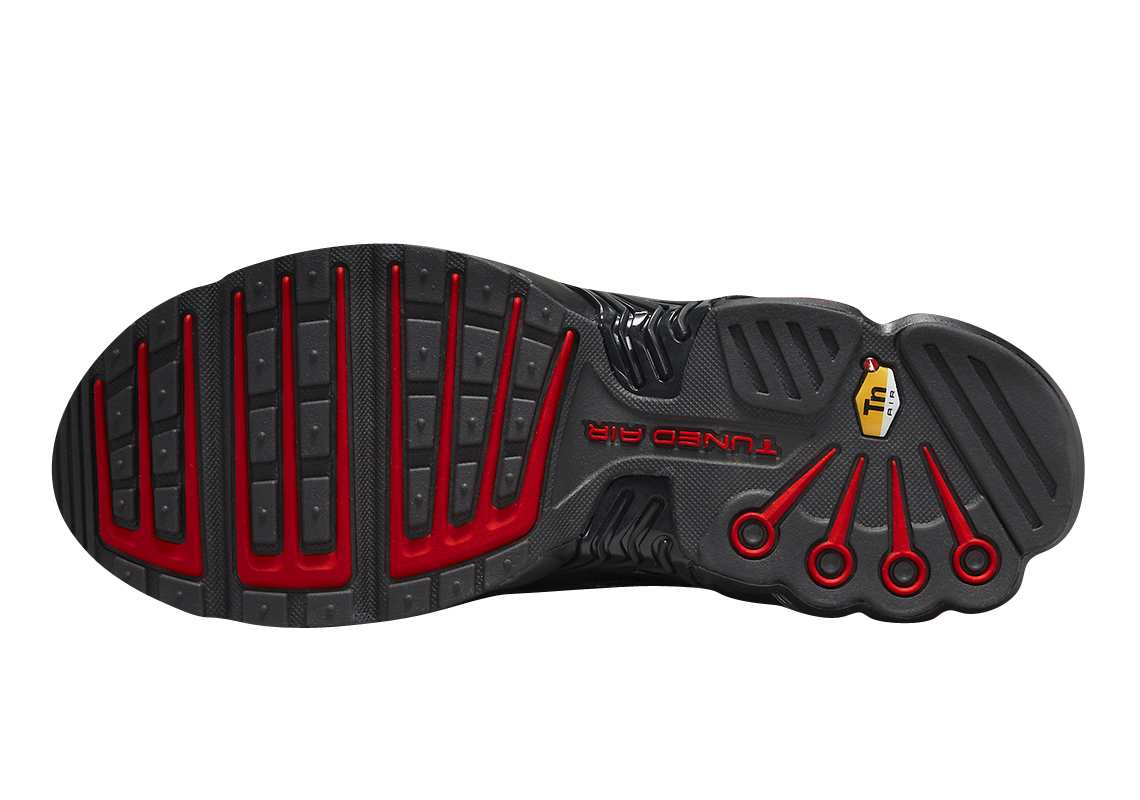 Nike Air Max Plus 3 Black Red DO6385-002