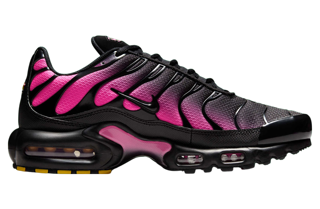 Nike Air Max Plus Black / Pink