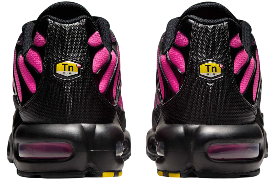 Nike Air Max Plus Black / Pink