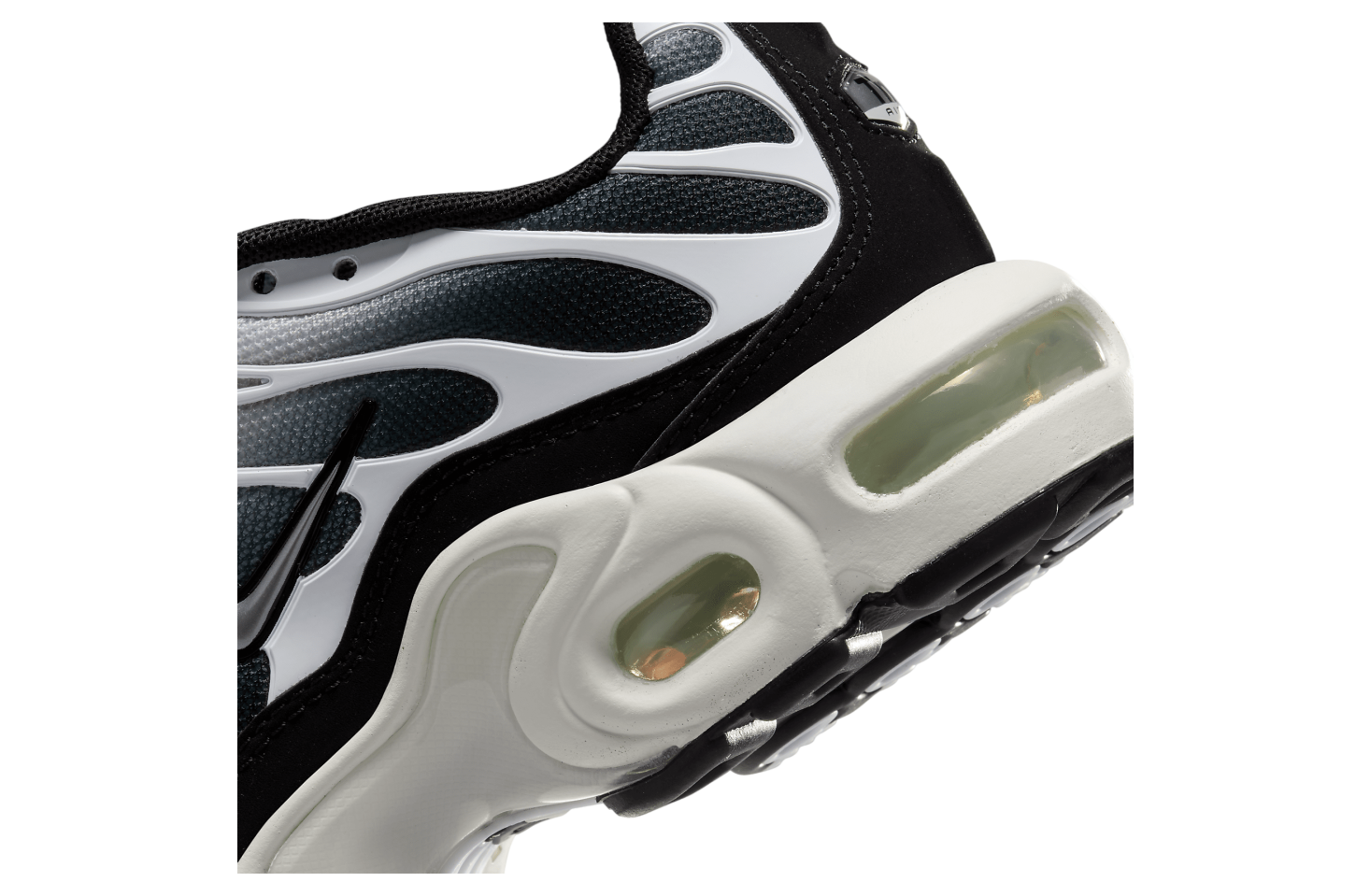 Nike Air Max Plus GS Black / Metallic Cool Grey