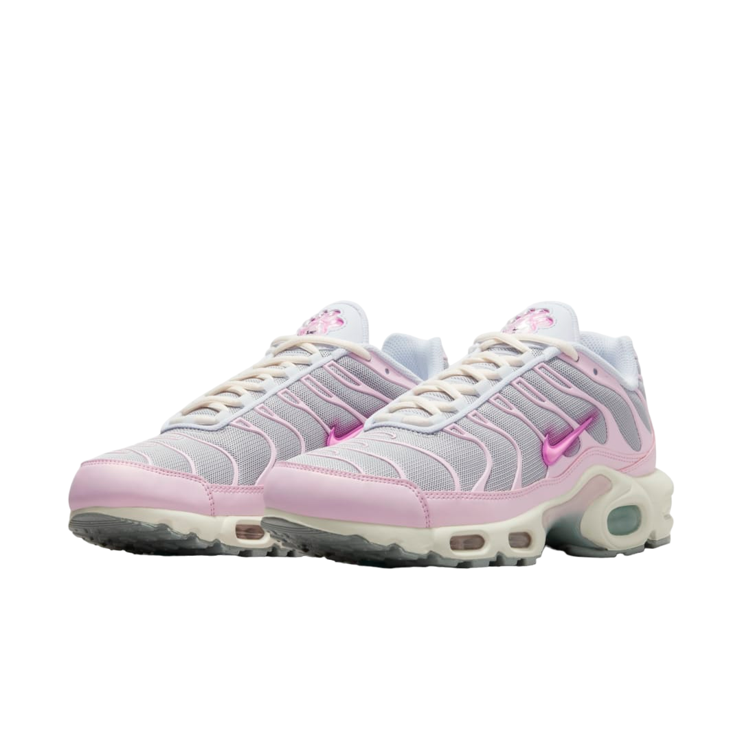 Nike Air Max Plus Paw Print