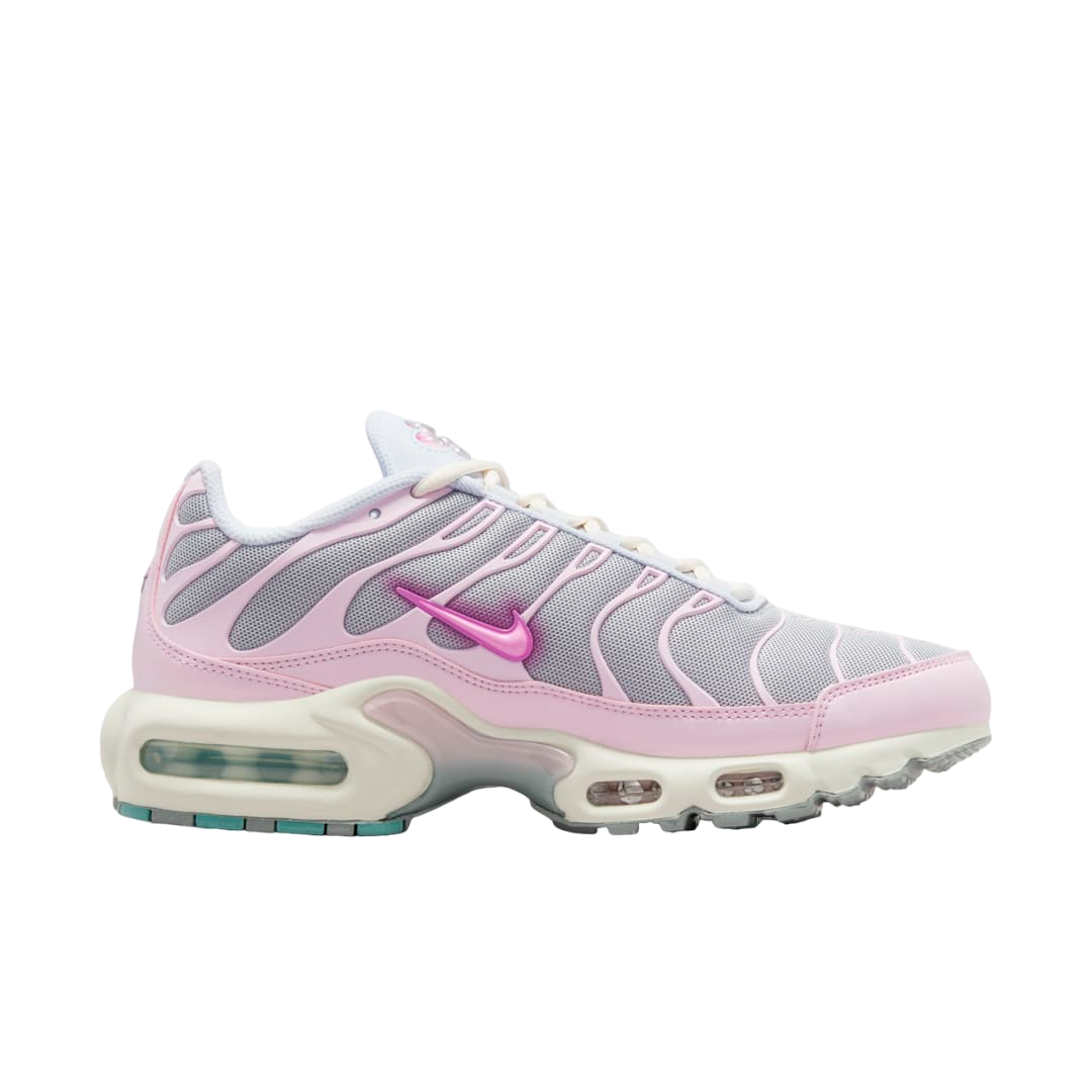 Nike Air Max Plus Paw Print