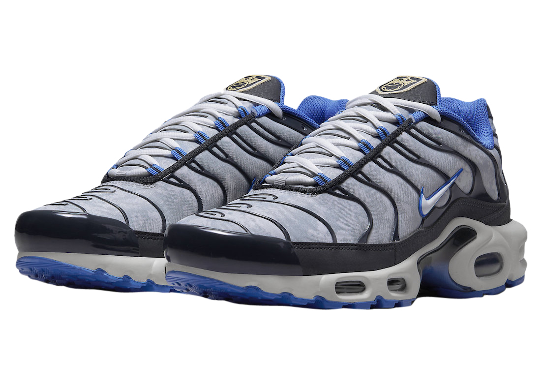 Nike Air Max Plus Social FC