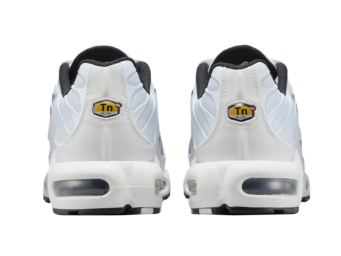 Nike Air Max Plus 3 Gets Outfitted With Double Spray Painted