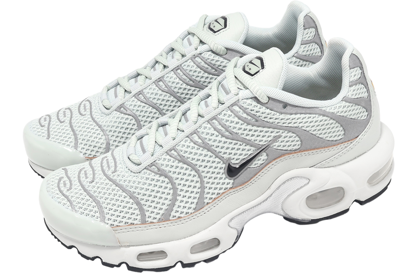 Nike Air Max Plus WMNS Light Silver / Black Chrome
