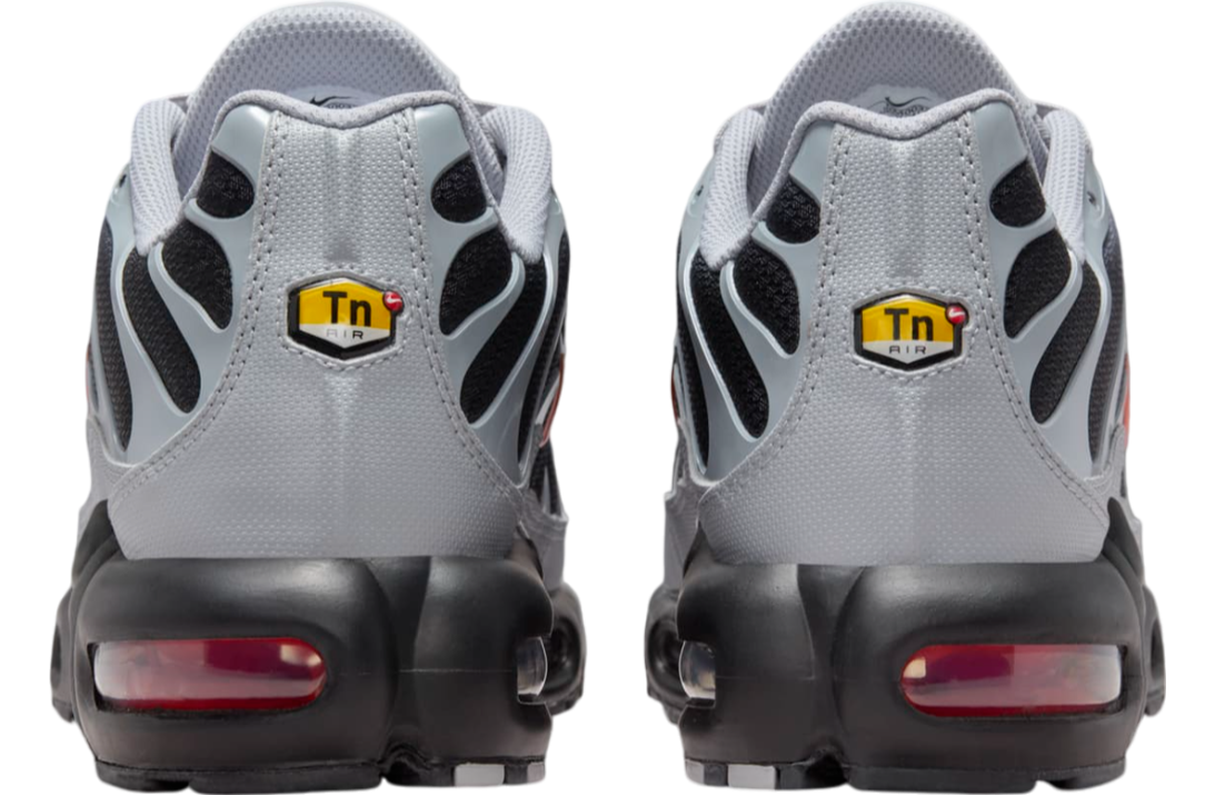 Nike Air Max Plus Wolf Grey / Picante Red