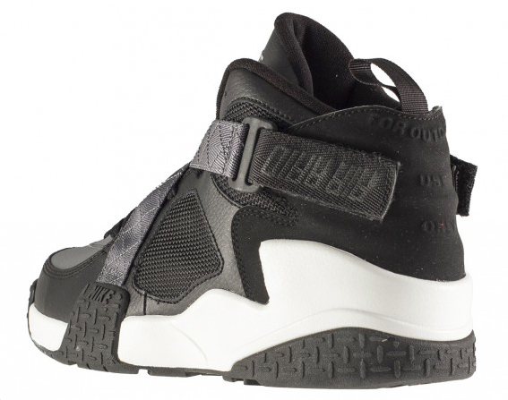 Nike Air Raid GS - Black / Dark Grey •