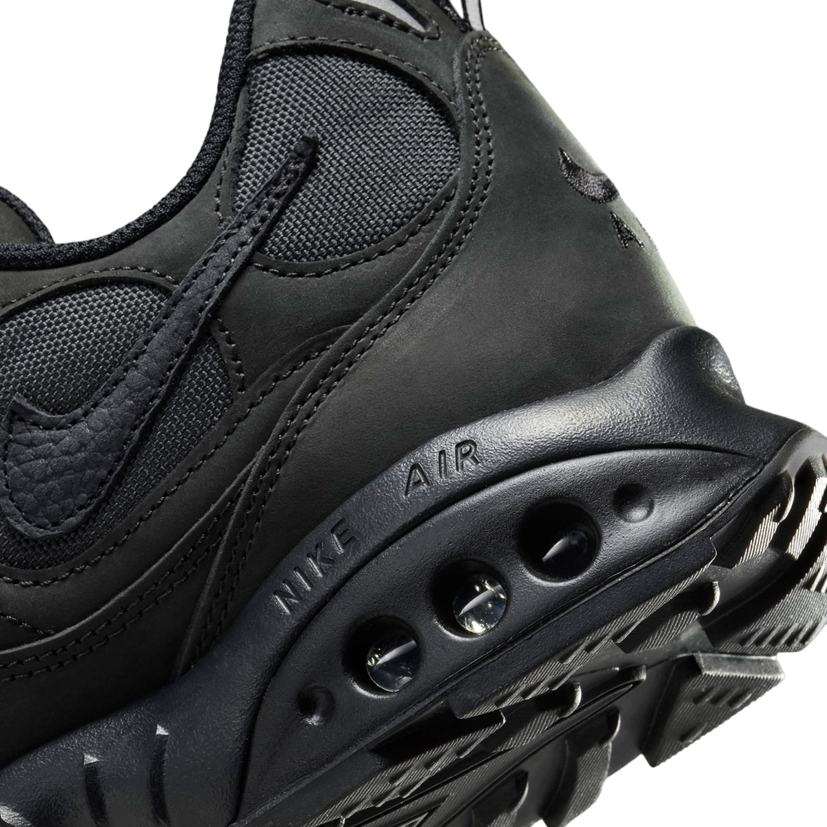 Nike Air Terra Humara Triple Black