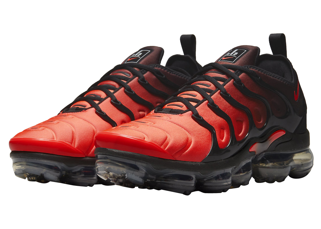 vapormax tn black and red
