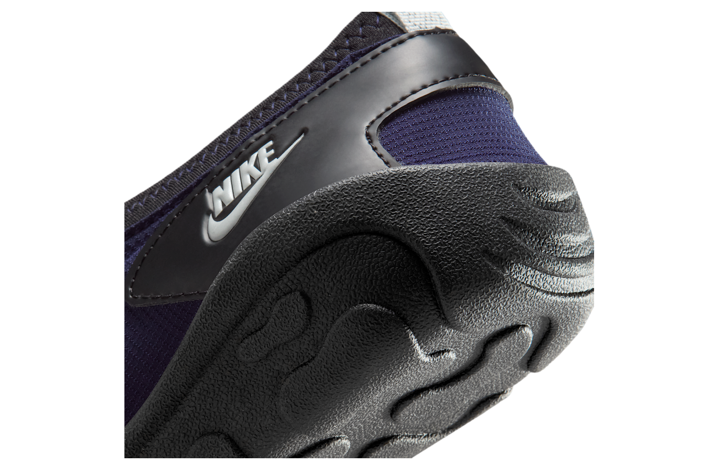 Nike Aqua Turf Black / Imperial Purple