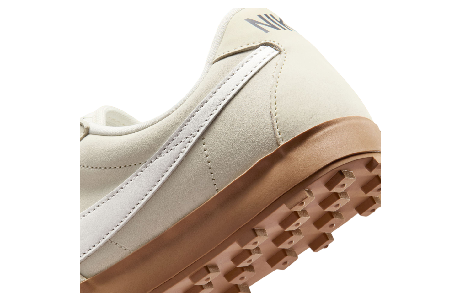 Nike Astro Grabber Coconut Milk / Gum