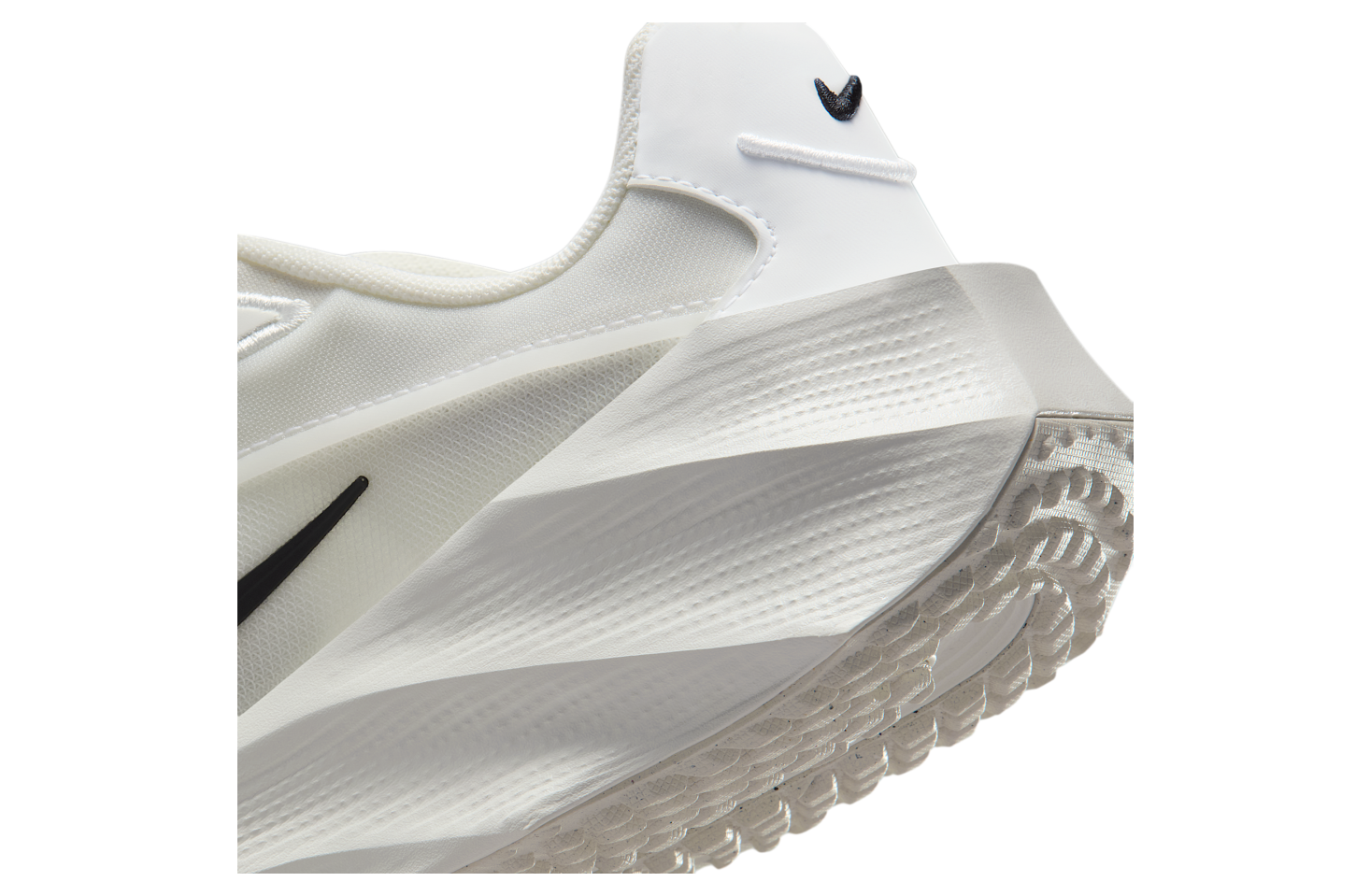 Nike Aura Edge WMNS Summit White / Black