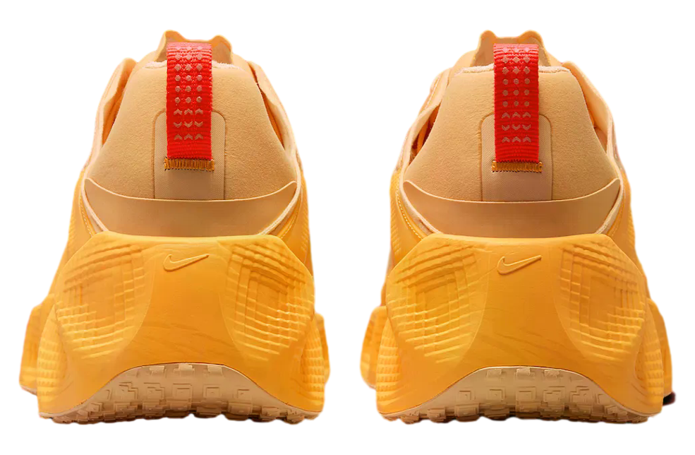 Nike Ava Rover Celestial Gold / Bright Crimson