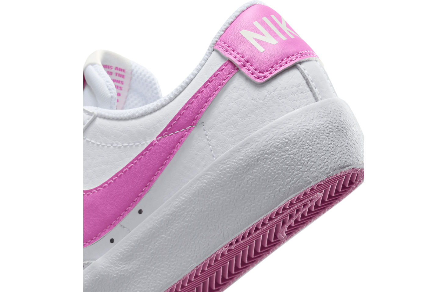 Nike Blazer Low 77 GS White / Playful Pink