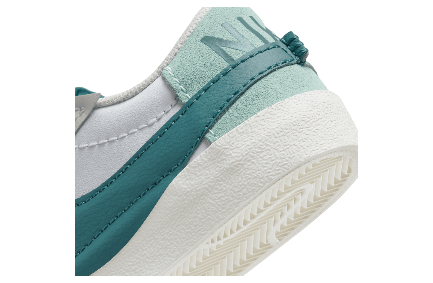 Nike Blazer Low 77 Jumbo WMNS Sea Glass / Geode Teal