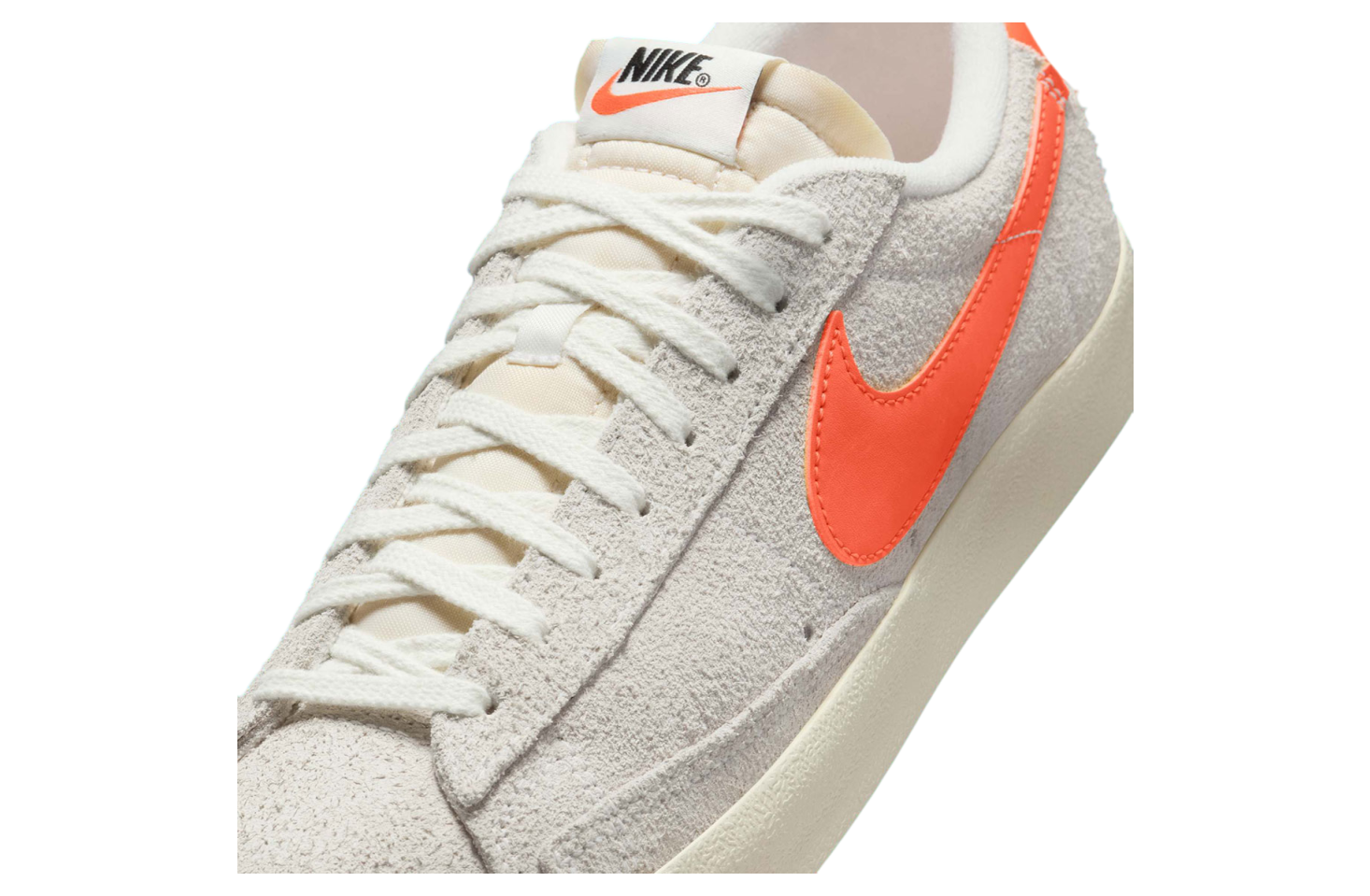 Nike Blazer Low 77 Summit White / Safety Orange