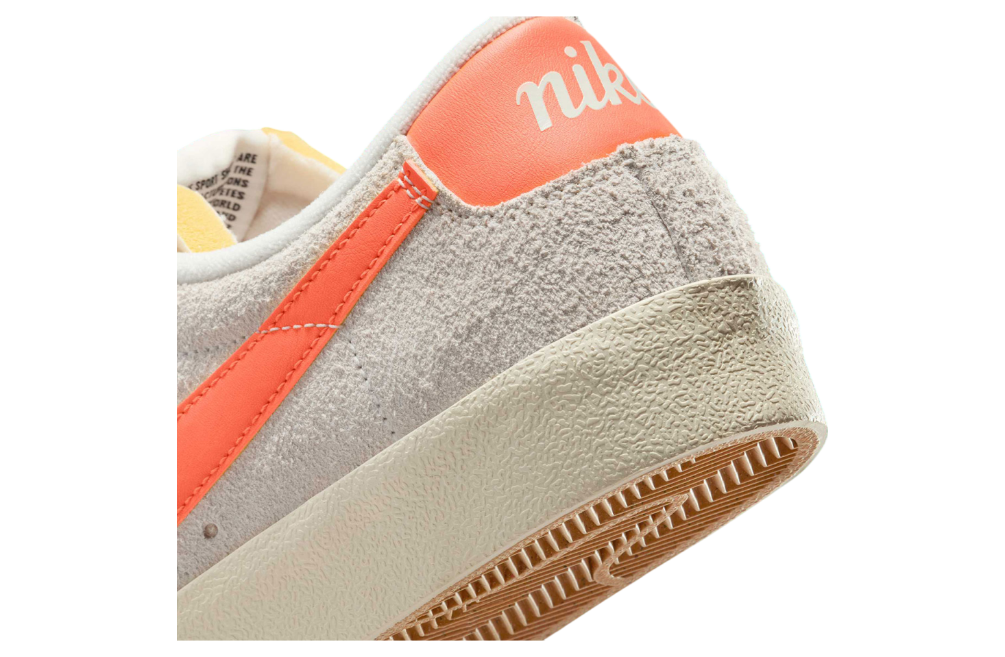 Nike Blazer Low 77 Summit White / Safety Orange