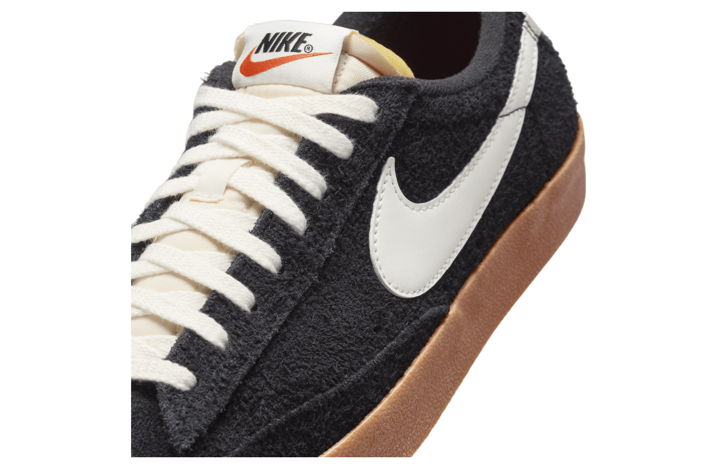 Nike Blazer Low 77 Vintage WMNS Black / Gum Medium Brown