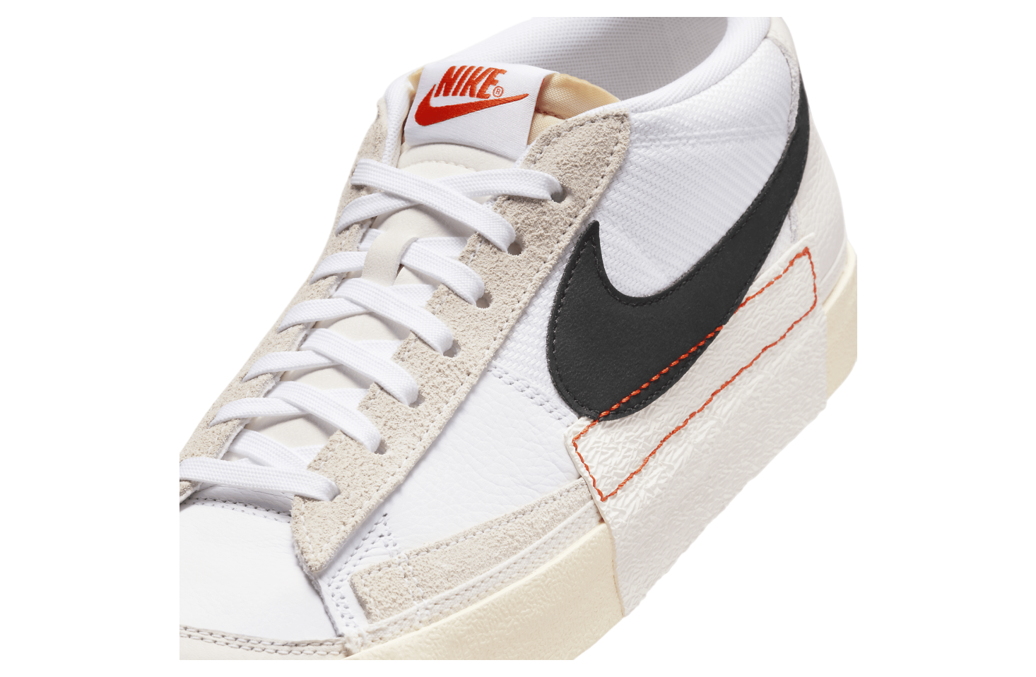 Nike Blazer Low Pro Club White / Beach Black