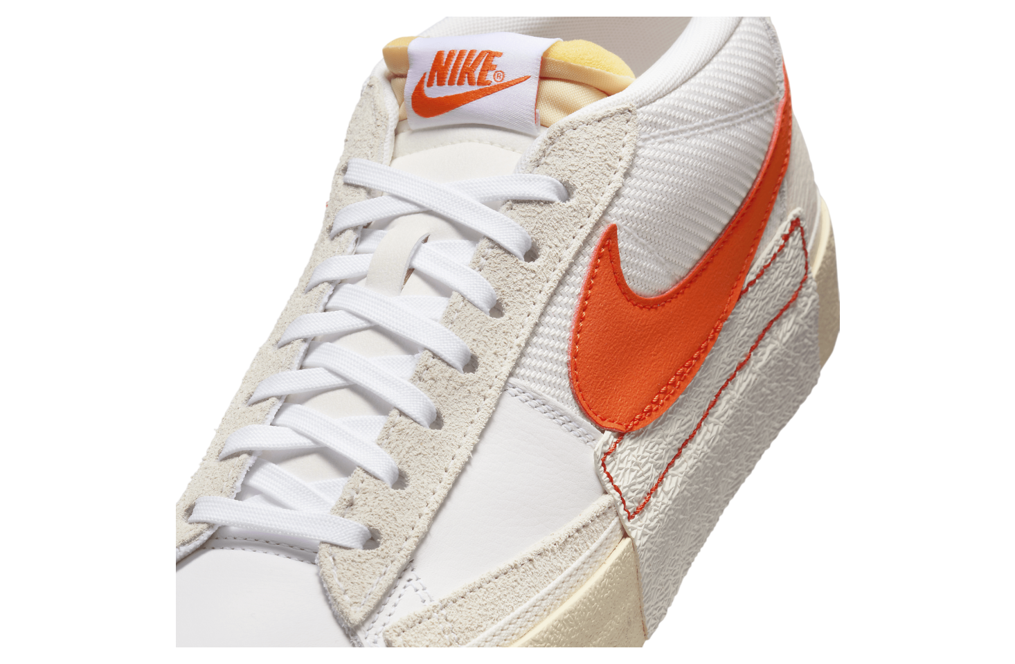 Nike Blazer Low Pro Club White / Cosmic Clay