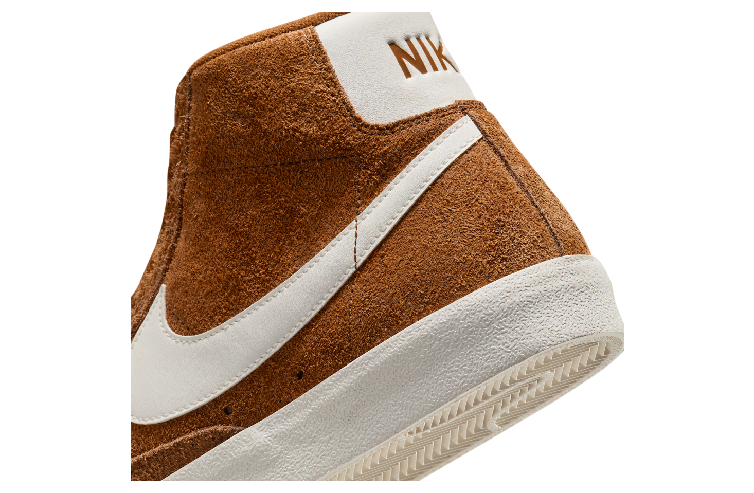 Nike Blazer Mid 77 Premium Light British Tan / Hyper Crimson