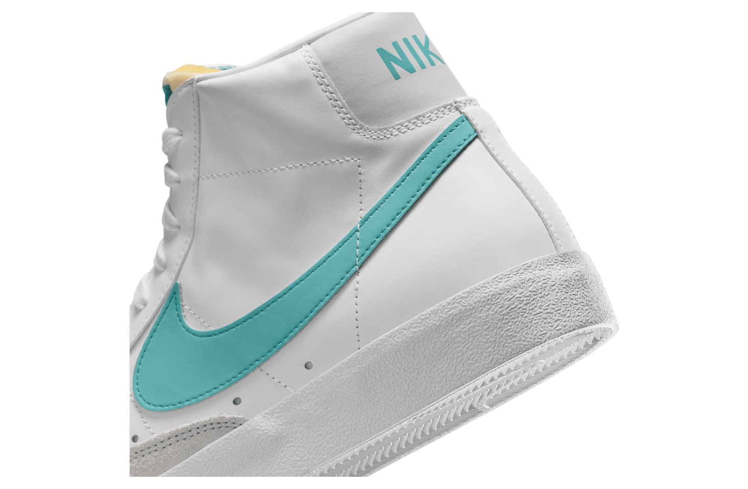 Nike Blazer Mid 77 Vintage Summit White / Dusty Cactus