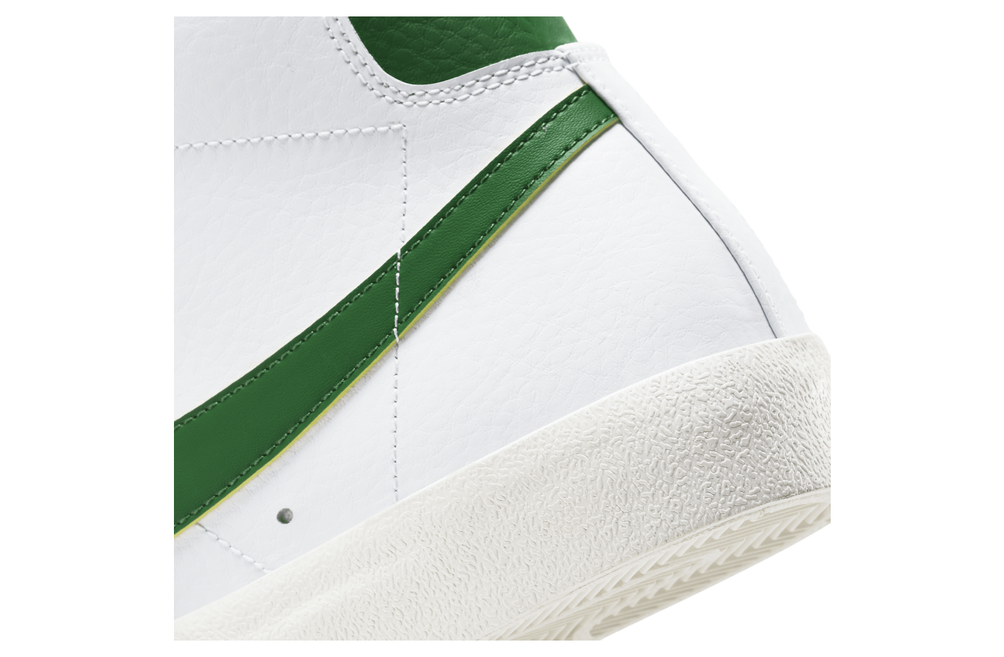 Nike Blazer Mid 77 Vintage White / Pine Green