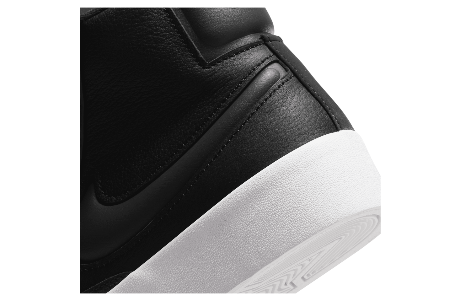 Nike Blazer Mid Victory WMNS Black / Off Noir