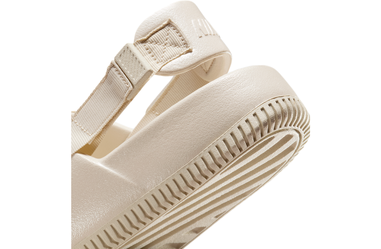 Nike Calm Pearlized Wmns Light Orewood Brown
