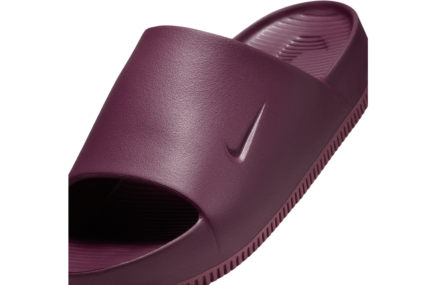 Nike Calm WMNS Bordeaux