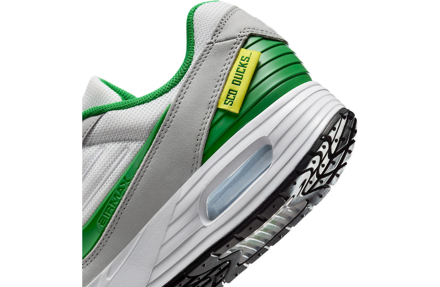 Nike College Air Max Verse (Oregon) White / Light Smoke Grey