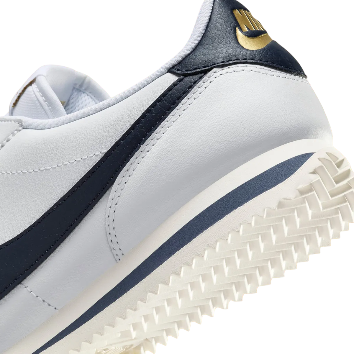 Nike cortez footaction on sale