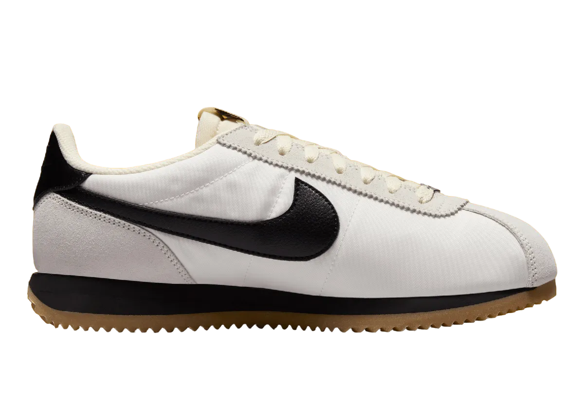 Nike Cortez Sail / Black / Gum