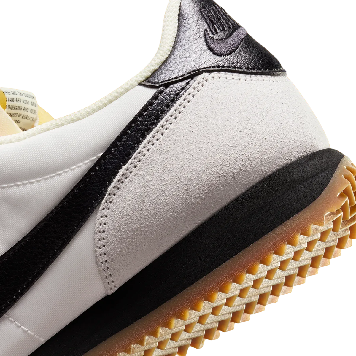 Nike Cortez Sail / Black / Gum