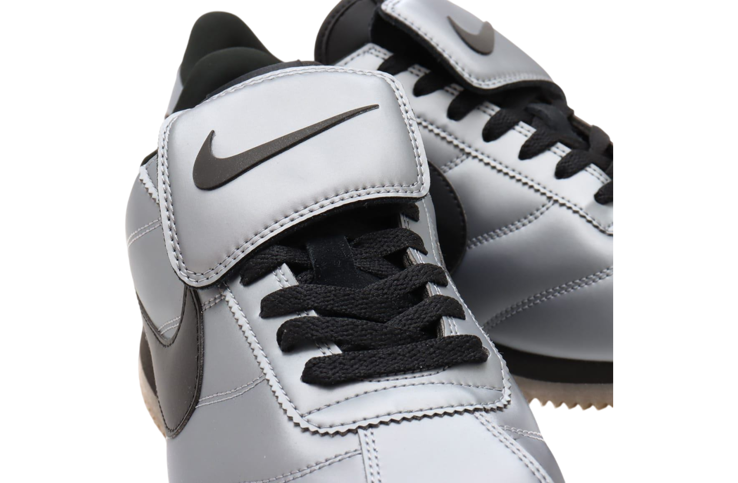 Nike Cortez SE Metallic Cool Grey / Black