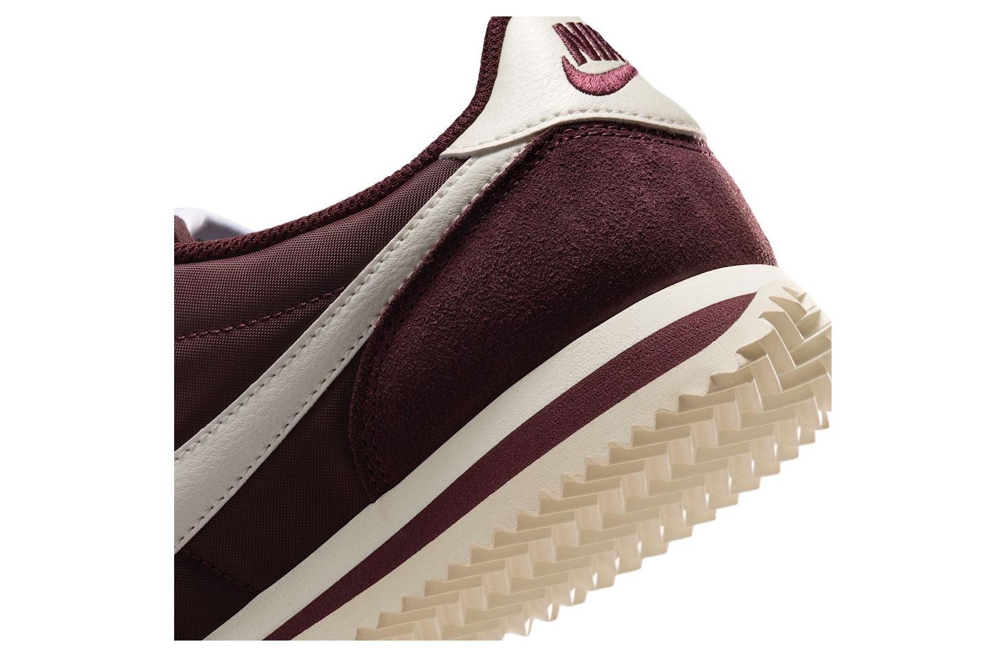 Nike Cortez Textile Burgundy Crush / Sail