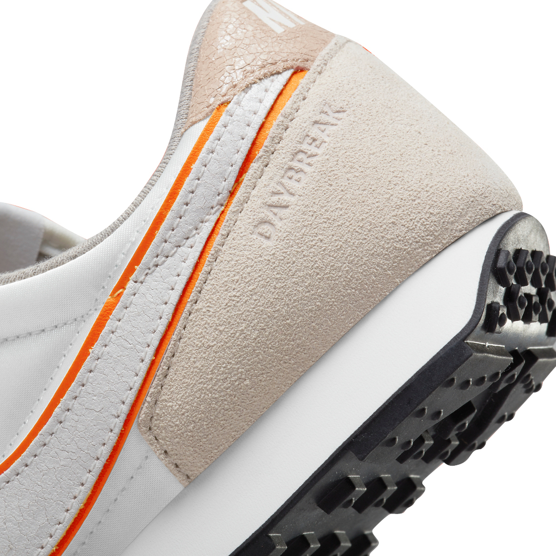 Nike Daybreak Athletic Club White Orange