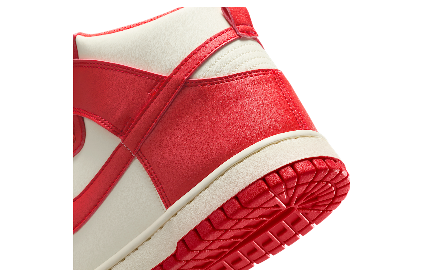 Nike Dunk High Next Nature Wmns Coconut Milk / Light Crimson