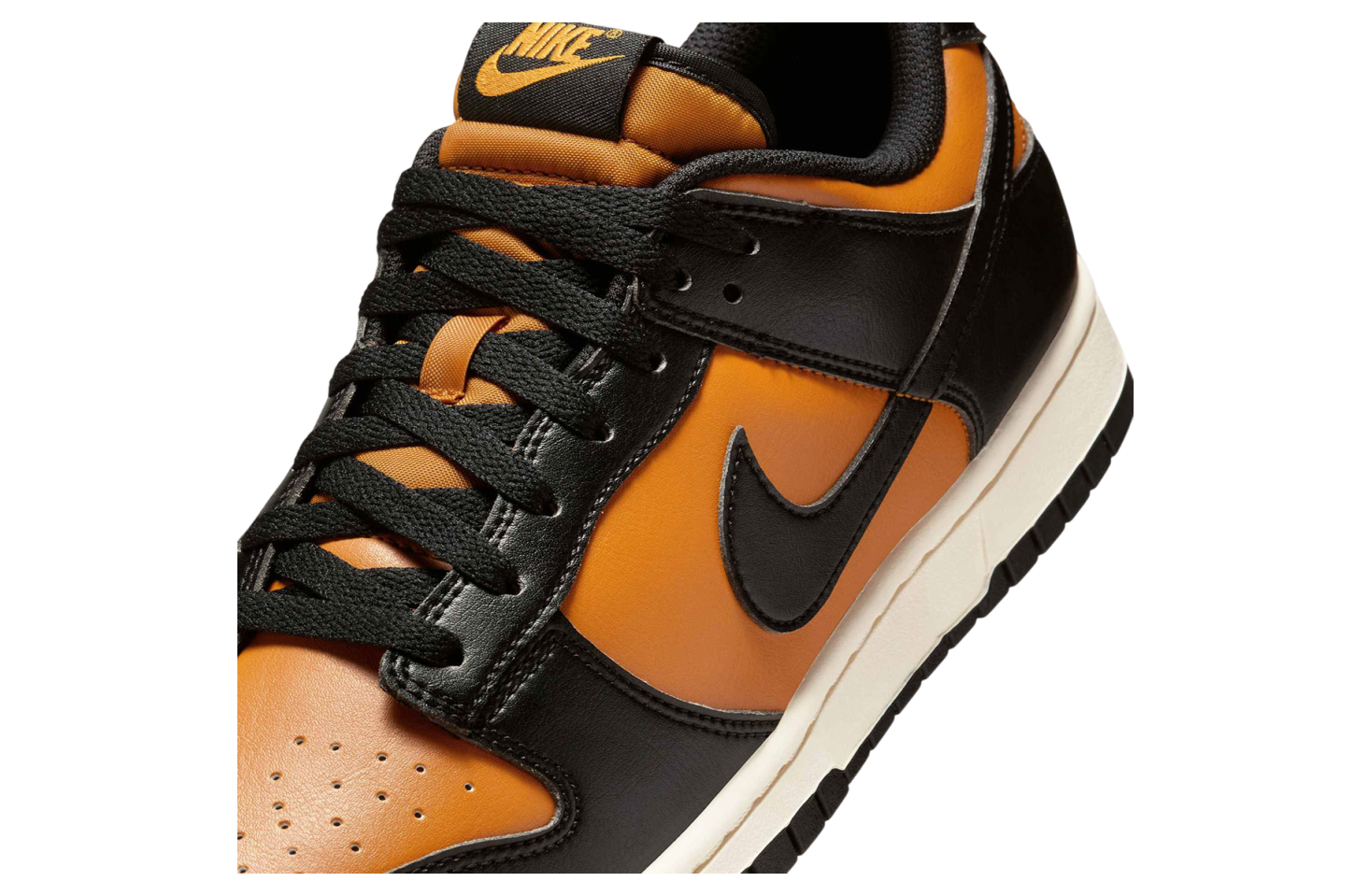 Nike Dunk Low Black / Desert Ochre