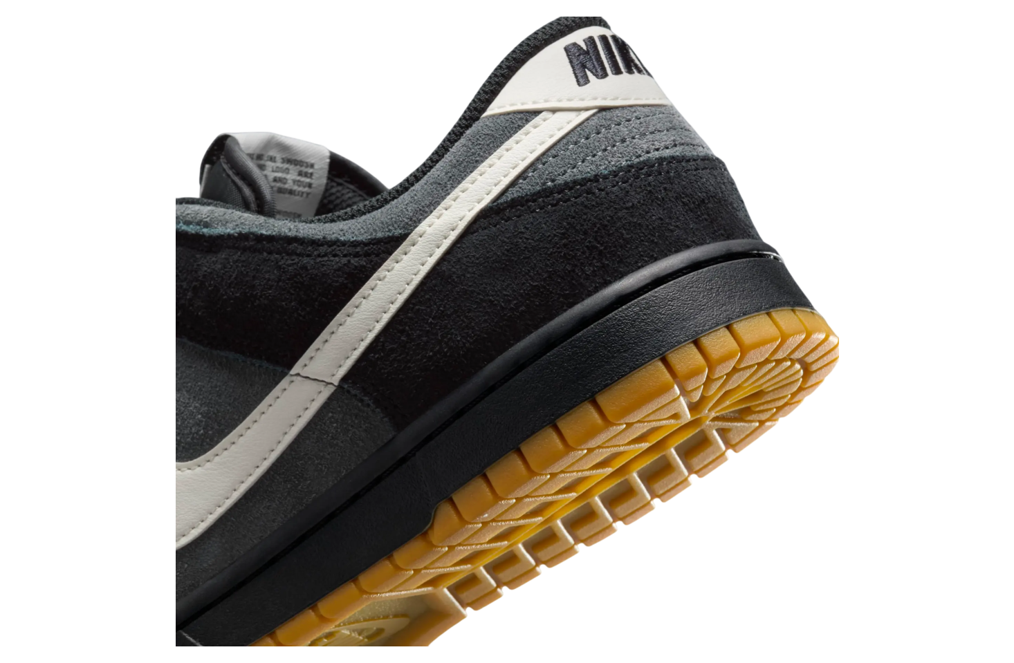 Nike Dunk Low Black / Grey / Gum