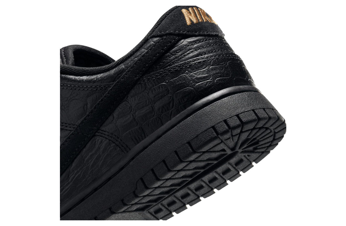 Nike Dunk Low Black / Metallic Gold