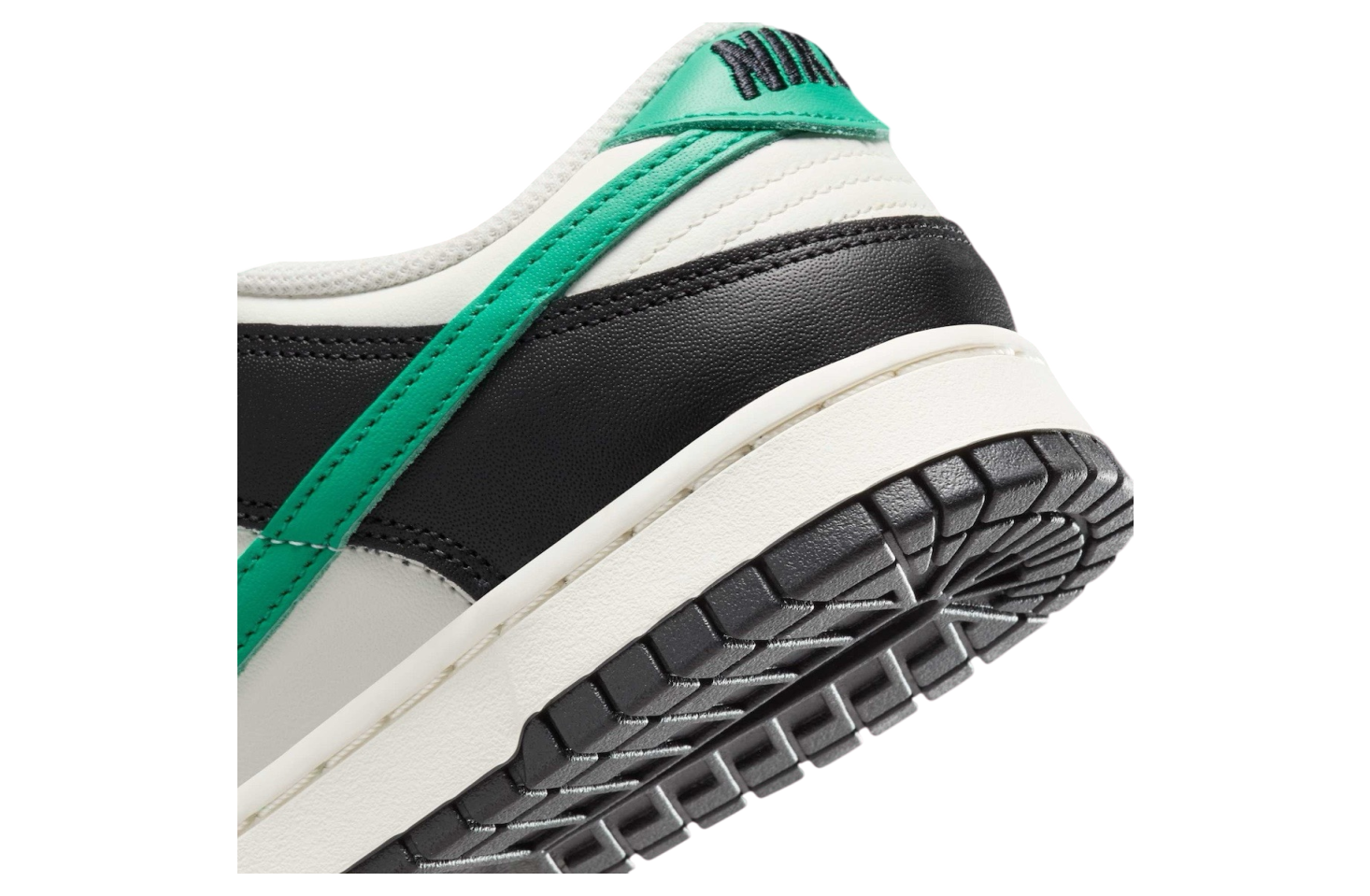 Nike Dunk Low Celtics