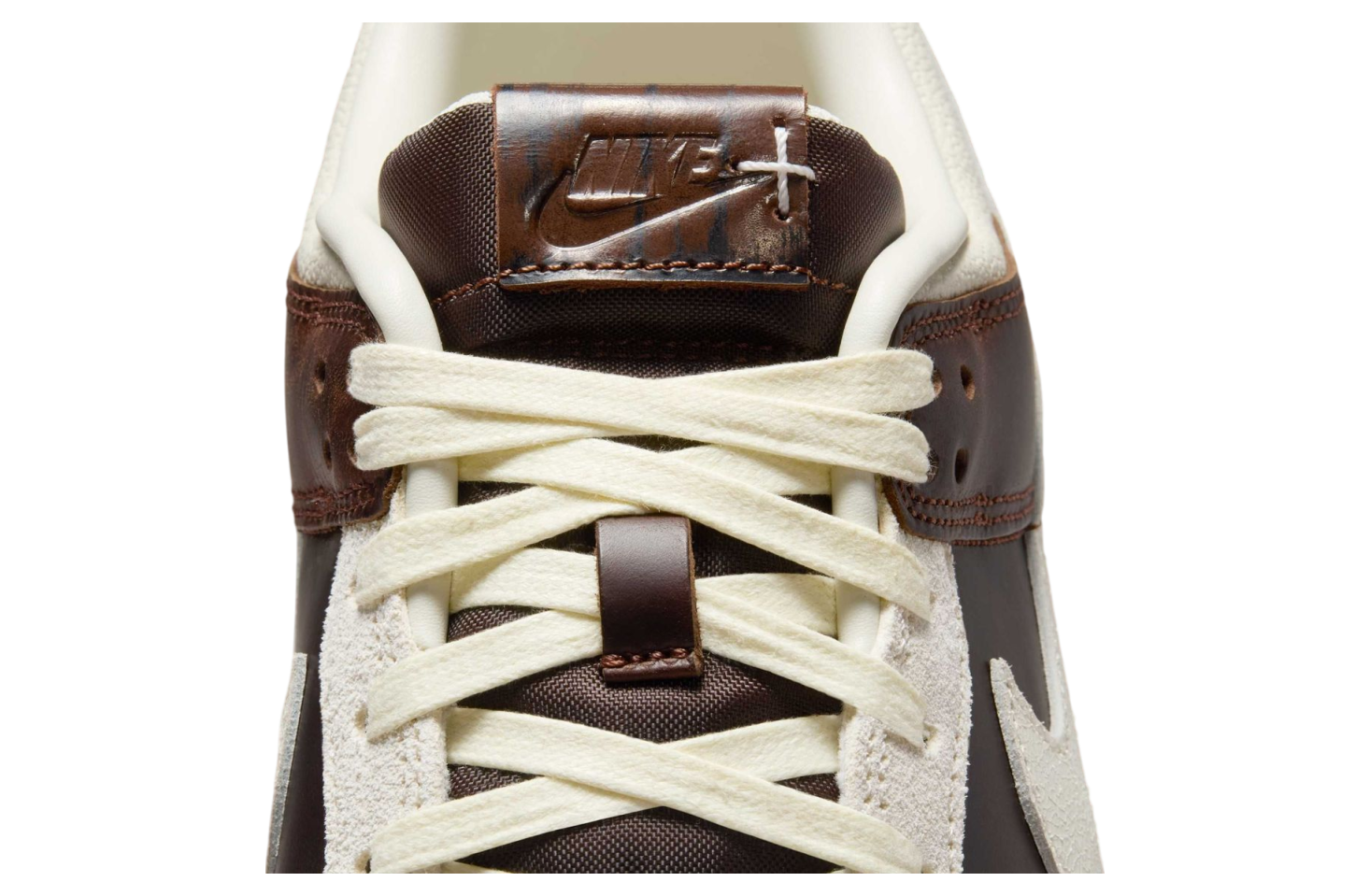 Nike Dunk Low Fauna Brown / Soft Pearl