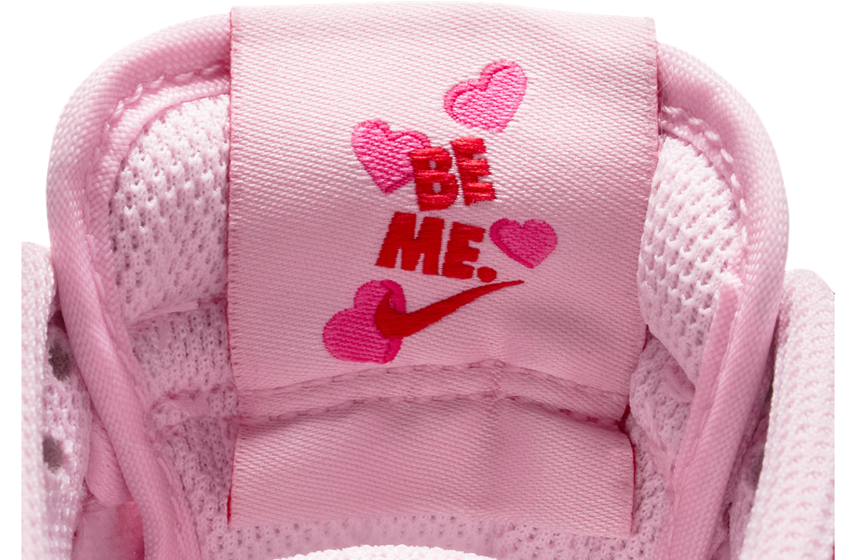 Nike Dunk Low GS Valentine's Day